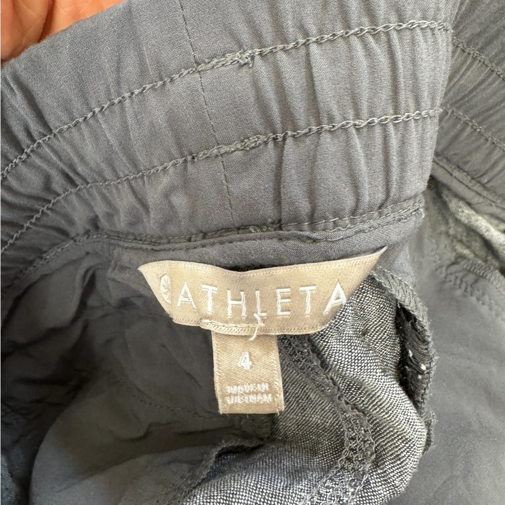 Athleta grey drawstring waist linen shorts - Picture 4 of 5